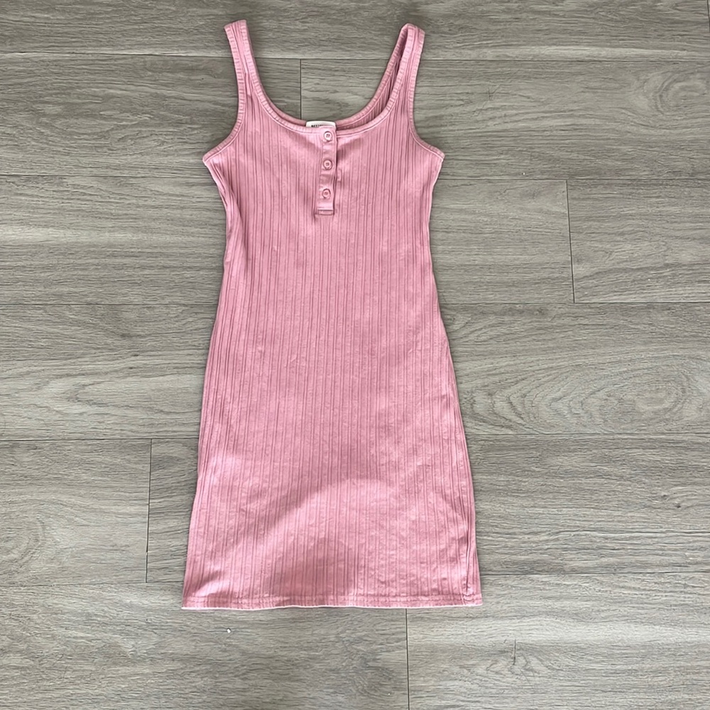 This blush pink dress. Size M. Tight fit but super comfortable